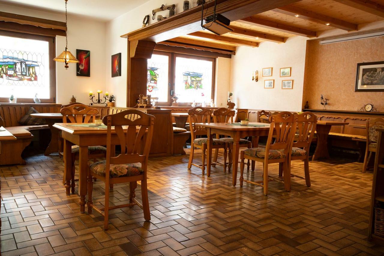 Kuehn'S Gaestehaus Punderich Bagian luar foto